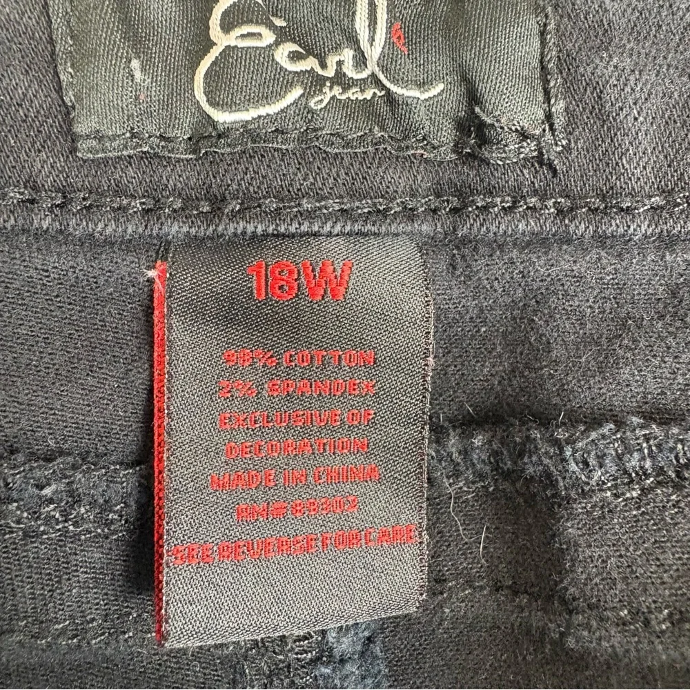 Earl Jeans Capri’s - Picture 6 of 7